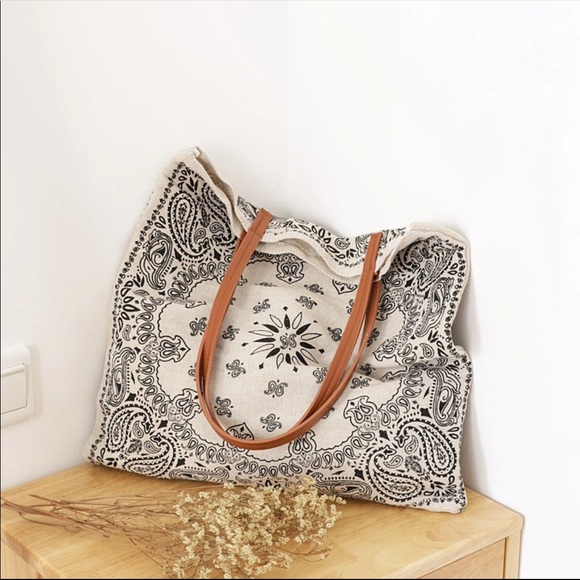 New! Bandana Bag Shopper/Tote in black and white - Picture 2 of 7